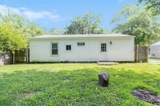 2505 Ashton Ave in Kalamazoo, MI - Building Photo - Building Photo