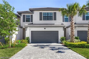7596 Morgan Way in Naples, FL - Building Photo