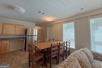 203 Sloan St in St. Marys, GA - Building Photo - Building Photo