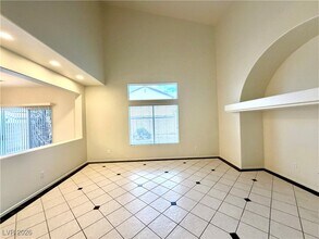 8824 Rambling Rock Ct in Las Vegas, NV - Building Photo - Building Photo