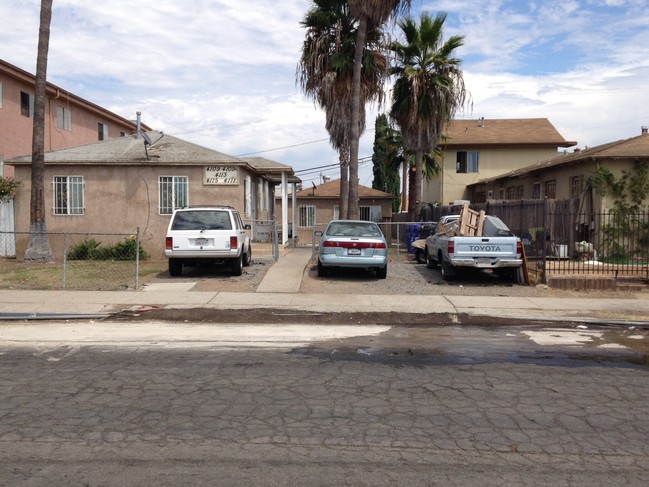 Winona Avenue Cottages