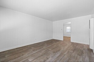 330 Roosevelt St, Unit 30 in Chula Vista, CA - Building Photo