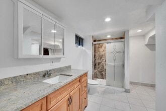 7303 E Mercer Pl in Denver, CO - Foto de edificio - Building Photo