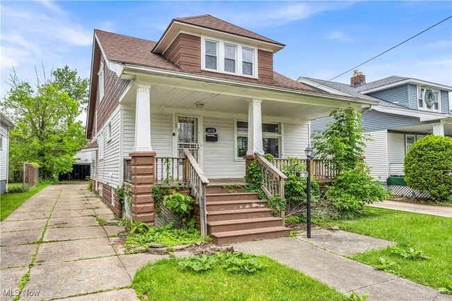 property at 3670 E 138th St