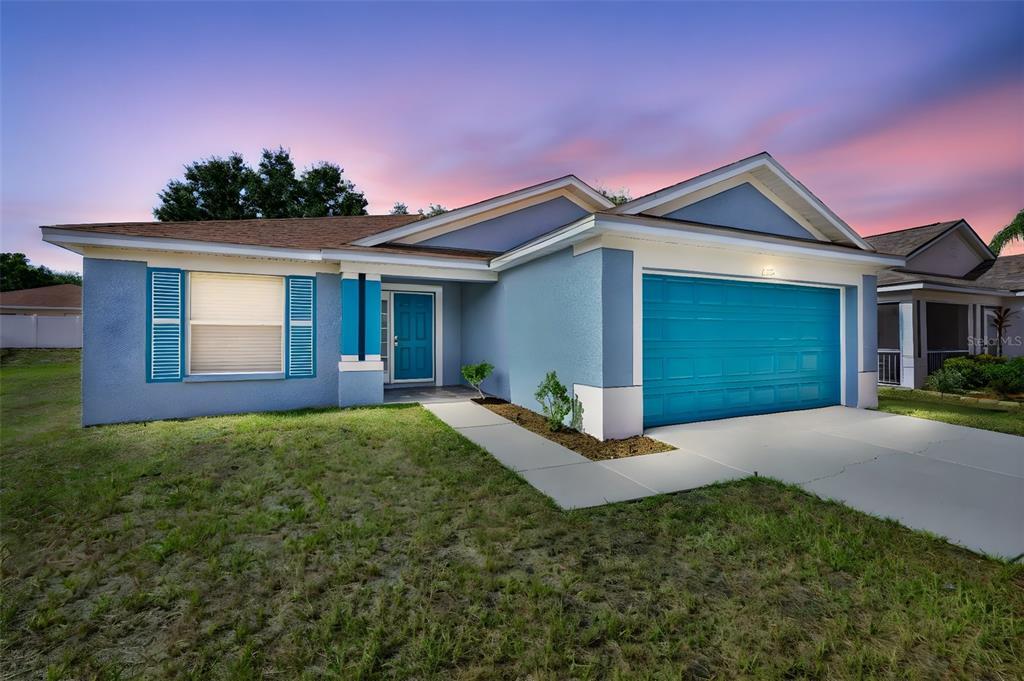 11345 Coconut Island Dr in Riverview, FL - Building Photo