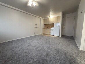 1936 Ford Parkway in St. Paul, MN - Building Photo - Building Photo