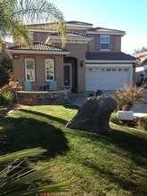 10267 Spruce Woodland Way in Escondido, CA - Foto de edificio - Building Photo