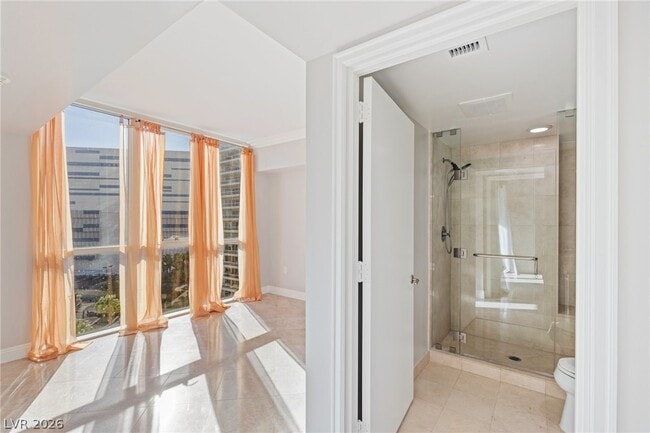 property at 2777 Paradise Rd