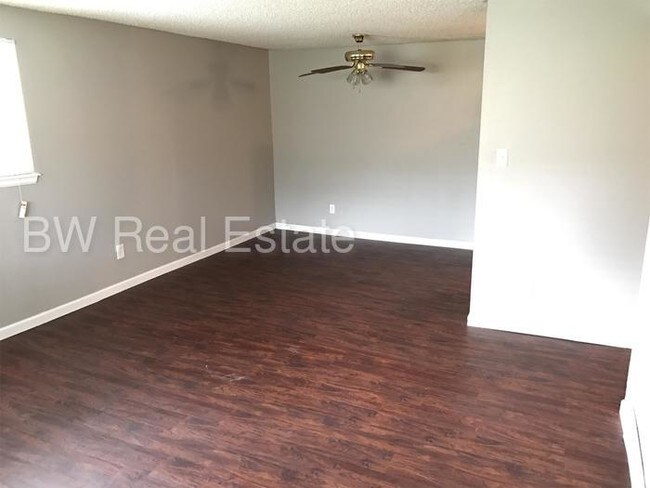 190 E Highline Cir-Unit -APT 105 in Centennial, CO - Building Photo - Building Photo