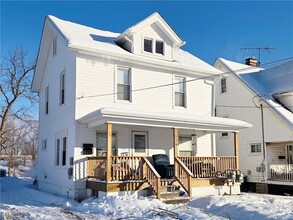 110 Bell Ave in Elyria, OH - Building Photo - Building Photo