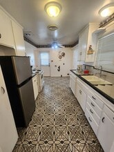 2119 Wingland Dr in Bakersfield, CA - Building Photo - Building Photo