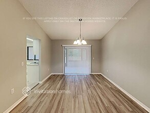 5517 Highlands Vue Ln in Lakeland, FL - Foto de edificio - Building Photo