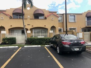 301 NW 84th Ct in Miami, FL - Building Photo - Building Photo