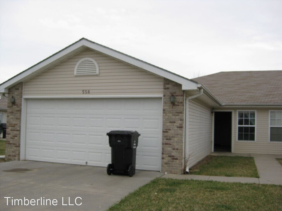 556 Lamont in Lincoln, NE - Building Photo