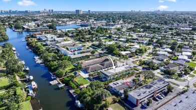 755 Hummingbird Way in North Palm Beach, FL - Building Photo - Building Photo