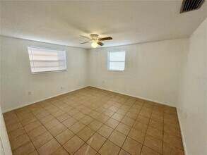 5829 Embay Ave in New Port Richey, FL - Building Photo - Building Photo