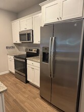 2801 Ridgeview Dr in Atlanta, GA - Building Photo - Building Photo