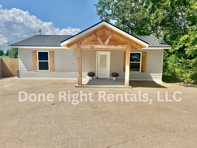 property at 390 E Noel Dr