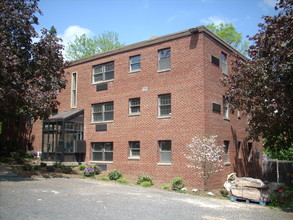 Arlington Courthouse Apartments in Arlington, VA - Building Photo - Building Photo