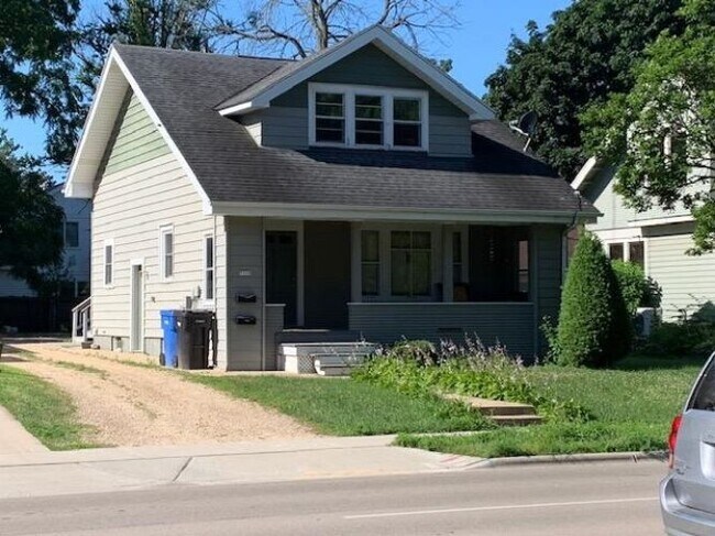 property at 7315 University Ave