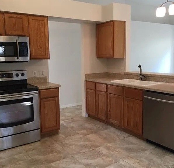 property at 1717 Country Terrace Ln