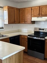 7542 Knoll Acres Rd in Hanover, MD - Building Photo - Building Photo