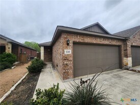1241 FM-306 E in New Braunfels, TX - Building Photo