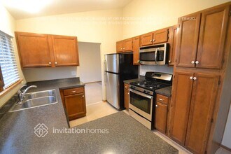 29 Magnolia Dr in Streamwood, IL - Building Photo - Building Photo