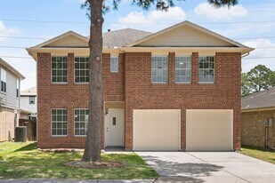 19222 Wading River Dr in Tomball, TX - Building Photo