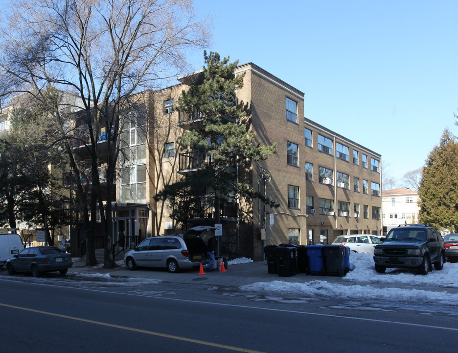 Bon Accord Apartments in Toronto, ON - Building Photo