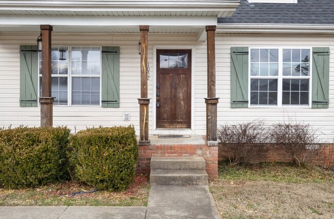 1052 Bush Ave in Oak Grove, KY - Building Photo - Building Photo