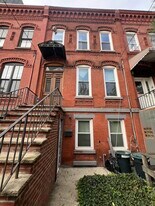 325 Pacific Ave in Jersey City, NJ - Building Photo