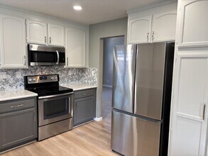 5218 Pebble Glen Dr in Concord, CA - Building Photo - Building Photo