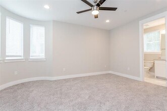 200 S Village Way in Lewisville, TX - Building Photo - Building Photo