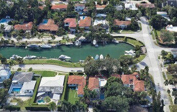 1082 NE 89th St in Miami, FL - Building Photo - Building Photo