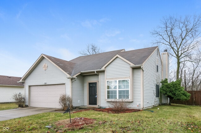 6511 Hazelhatch Dr in Indianapolis, IN - Building Photo - Building Photo
