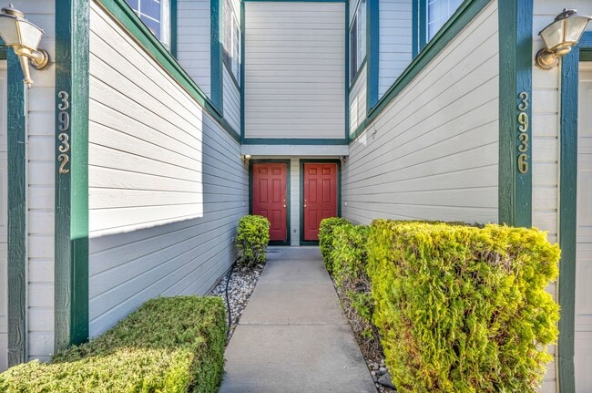 3932 Village Dr in Carson City, NV - Building Photo - Building Photo