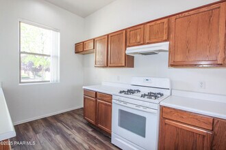 6893 E Yellowglen Dr in Prescott Valley, AZ - Building Photo - Building Photo