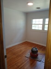 5114 Pleasant Shade Dr in Emporia, VA - Foto de edificio - Building Photo