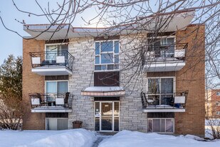 2290 Vallières Rue in Laval, QC - Building Photo