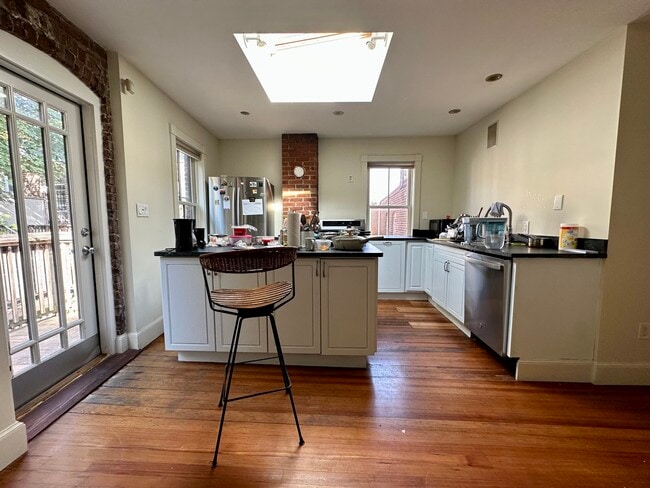 151 Highland St, Unit 22 in Boston, MA - Building Photo - Building Photo