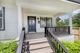 1102 Bingham St in Houston, TX - Building Photo - Building Photo