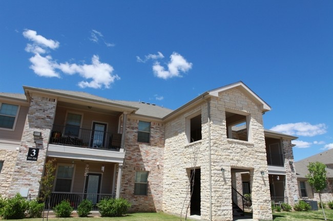 Sedona Springs Apartments in Odessa, TX - Building Photo - Building Photo