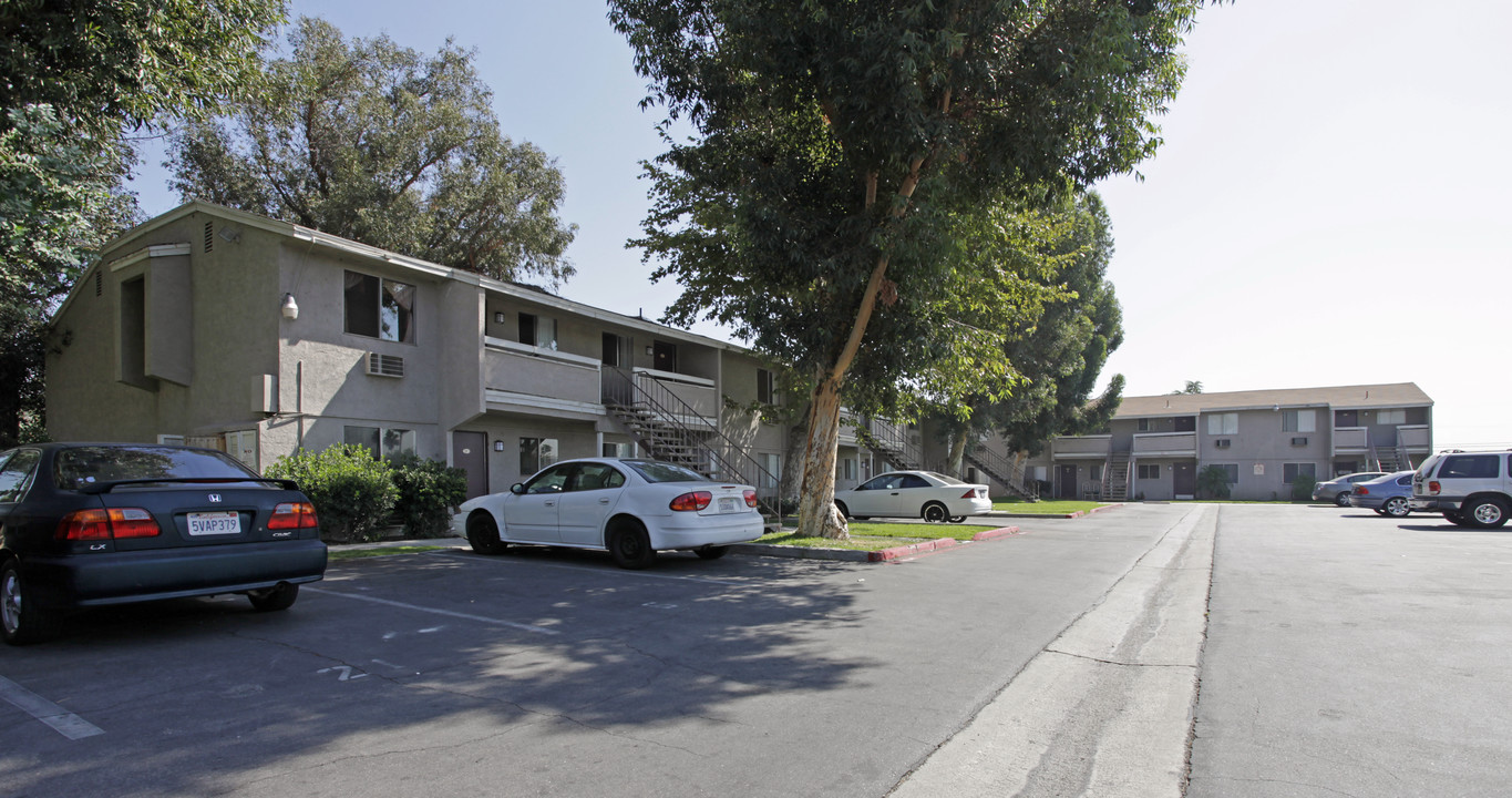 Windrush Apartment Community II in Fontana, CA - Building Photo