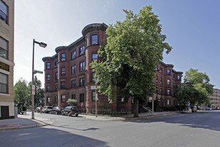 114-120 Hemenway St in Boston, MA - Building Photo
