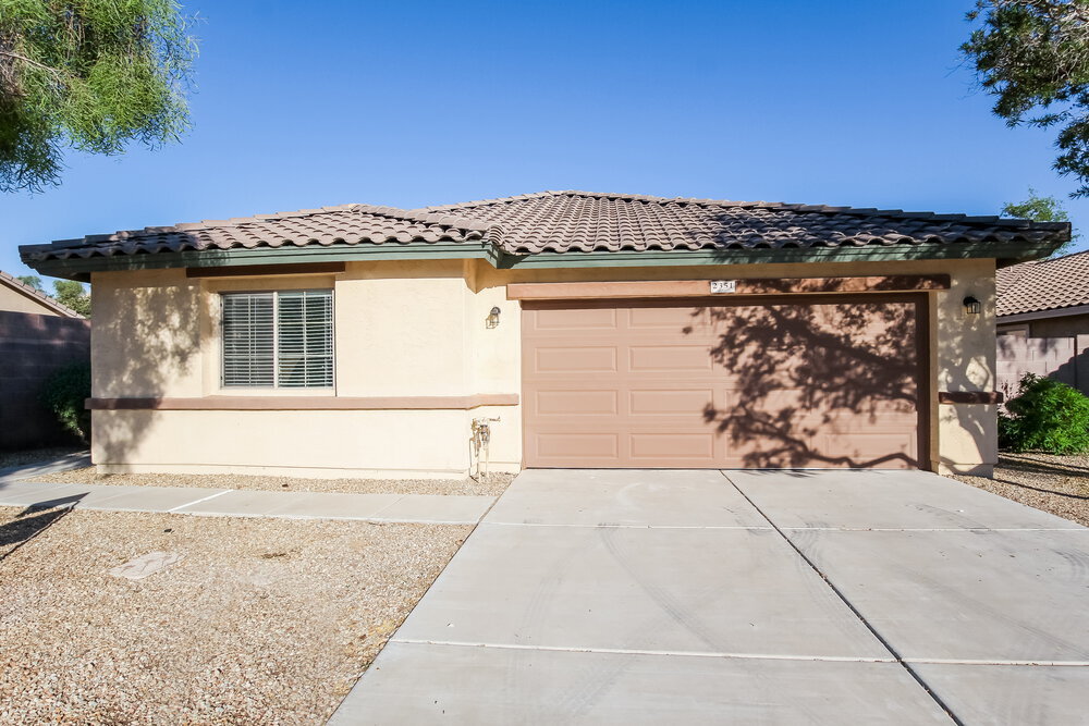 2351 S 155th Ln in Goodyear, AZ - Foto de edificio