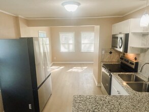 720 East Harbor Dr S in St. Petersburg, FL - Foto de edificio - Building Photo