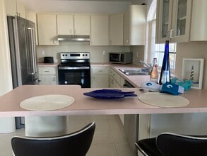 196 Lorelane Pl, Unit Daisy in Key Largo, FL - Foto de edificio - Building Photo