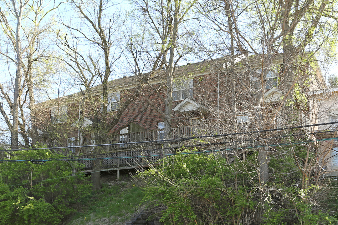 103 S Spring St in Louisville, KY - Foto de edificio