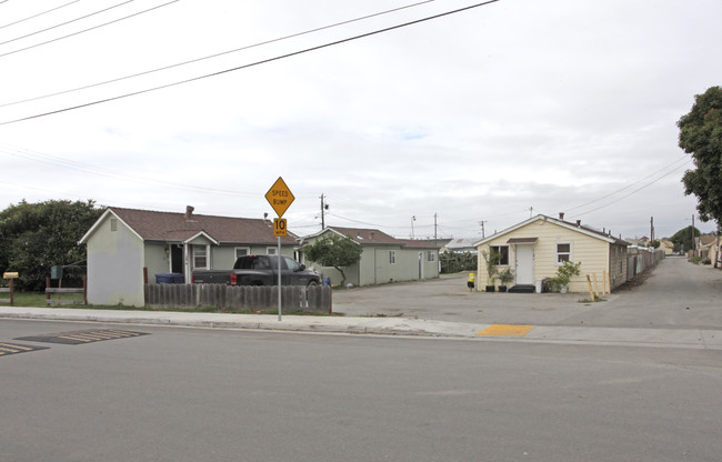 16 Grove St in Watsonville, CA - Building Photo - Building Photo